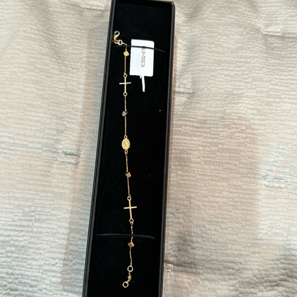 Tri Color Cross bracelet - Picture 1 of 5